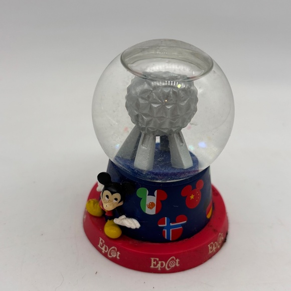Disney WDW Parks Epcot Mickey Mouse Countries Mini Collectible Water Snow Globe - Picture 7 of 11